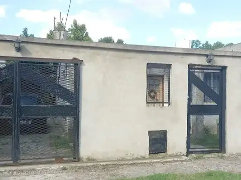 Casa 2 dormitorios  Ituzaingó Norte APTA CREDITO