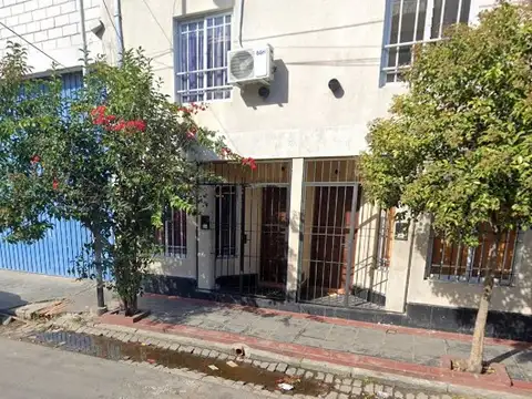 DEPARTAMENTO TIPO DUPLEX DE 3 AMBIENTES, EN PLANTA ALTA
