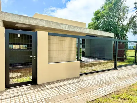 Casa 3 ambientes con 2 baños