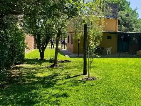 CASA 1 DORMITORIO ESPECTACULAR PARQUE