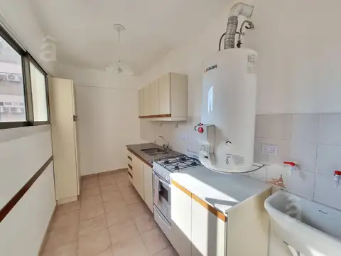 Departamento en Alquiler en Villa Ballester - Dos Ambientes - Céntrico.
