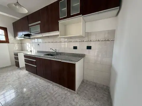 Departamento en Alquiler con 1 cocheras