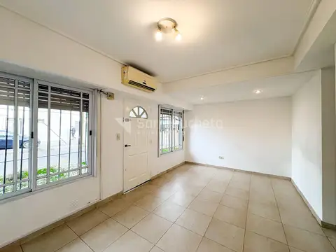 Depto Tipo Casa 3 ambientes con 1 baño
