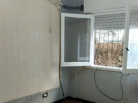 LEIVA 4043 - CHACARITA - 2 AMB. LUMINOSO PRÓX. A SUBTE!