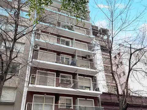 Lindo ¡ 2 ambientes  c/fte con sol y luz . Alto Palermo - Apto profesional