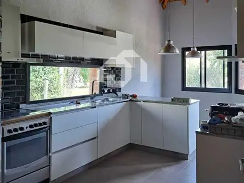 Casa en Venta en San Isidro Labrador, USD 395.000