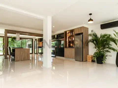 Coronel Suarez , Piso 0