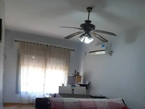 Casa en Venta en Castelar Norte, USD 115.000