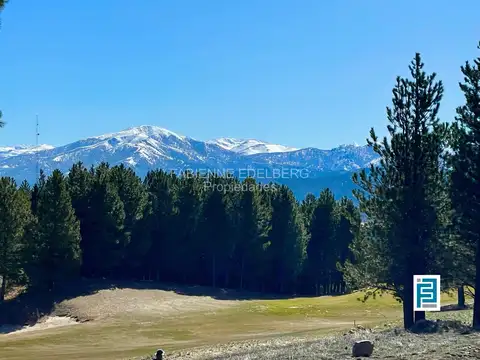 IMPRESIONANTE LOTE SOBRE CANCHA DE GOLF EN EL DESAFIO MOUNTAIN RESORT - SAN MARTIN DE LOS ANDES