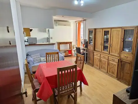 ALQUILER DEPTO. 3 AMB. CON BAULERA FLORES.