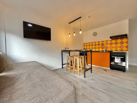 Dpto tipo duplex un dormitorio ALQUILER, B. Andino