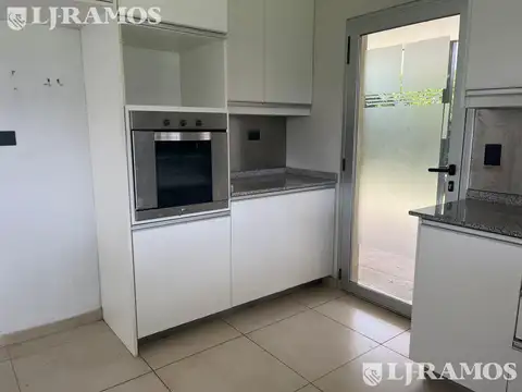 Casa en el Barrio Vistas Puertos ESCOBAR