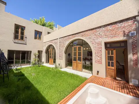 Casa 4 ambientes con 3 baños