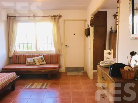 Casa 2 ambientes con 2 baños