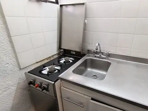 ALQUILER TRADICIONAL PH 2 AMB. OLIVOS SIN/EXP.