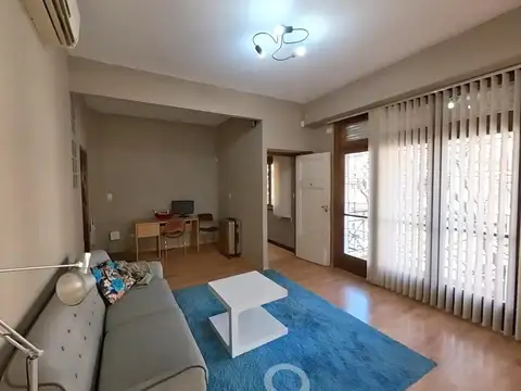 Casa en Venta en Chacarita, USD 352.000