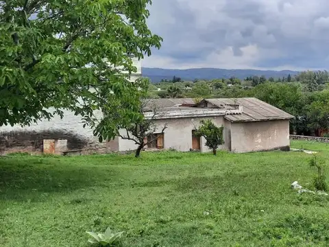 Casa en Venta con 5 cocheras