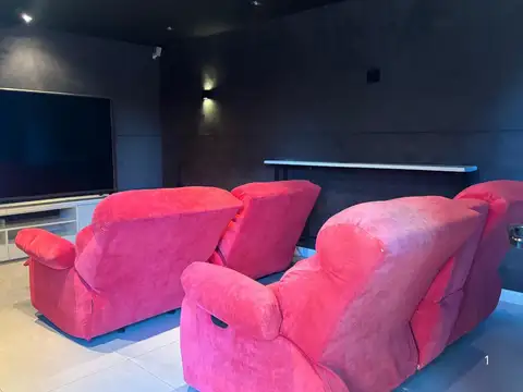 Casa 7 ambientes con 5 baños