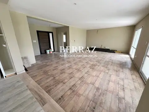 Casa 5 ambientes con 3 baños