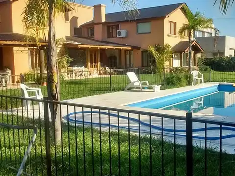 Casa en  alquiler temporario en Bs.As Village