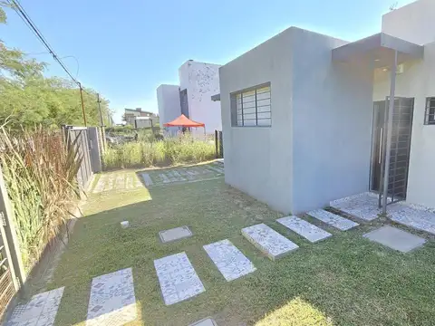 Casa en Venta en Roldan, USD 115.000