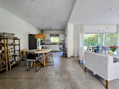 Casa en Venta en Los Olivares, USD 225.000