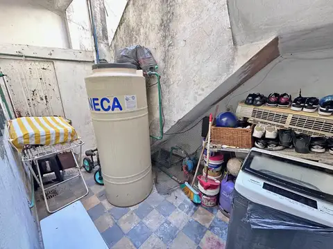 Depto Tipo Casa 2 ambientes con 1 baño