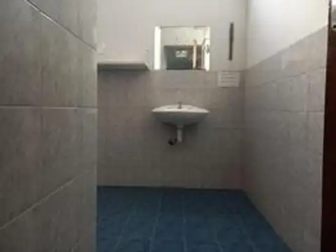 OFICINA COMERCIAL EN EXCELENTE ZONA