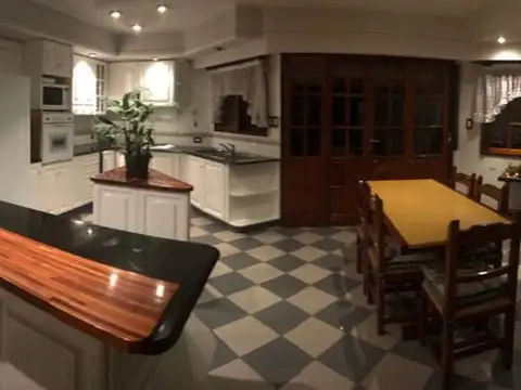 Casa en Venta de 6 dormitorios