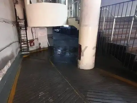 Suipacha 100, Piso 0