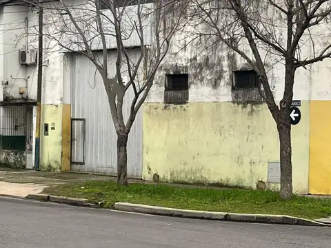 Galpon con Oficina -Juan Canals 1700