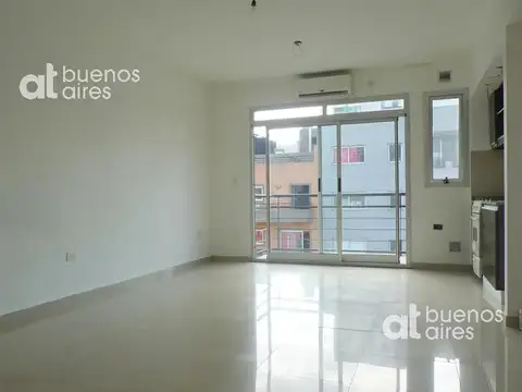 Monoambiente con balcón en Almagro en alquiler temporario