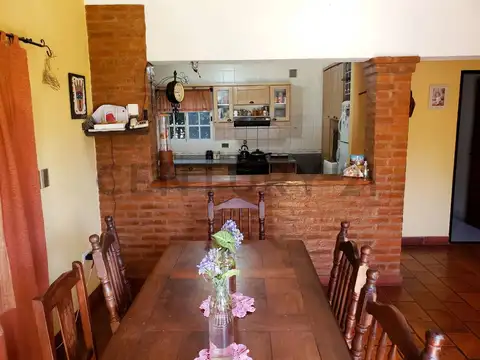 Casa 4 ambientes con 1 baño