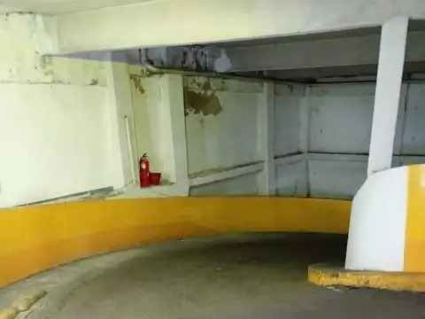 VENTA. COCHERA CUBIERTA. ENTRE RIOS 1800. MAR DEL PLATA