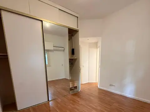 Depto Tipo Casa en Venta 60 años