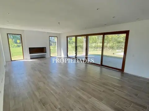 Casa Monoambiente con 5 baños