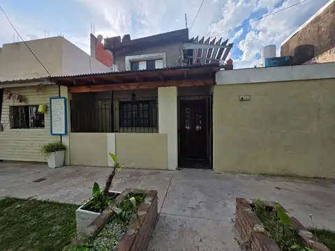 En Venta en Martin Coronado Casa Al Frente 3 Ambientes F: 10655