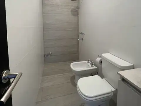 ALQUILER/CASA 2 DORM CON SERVICIOS/B° 9 DE JULIO