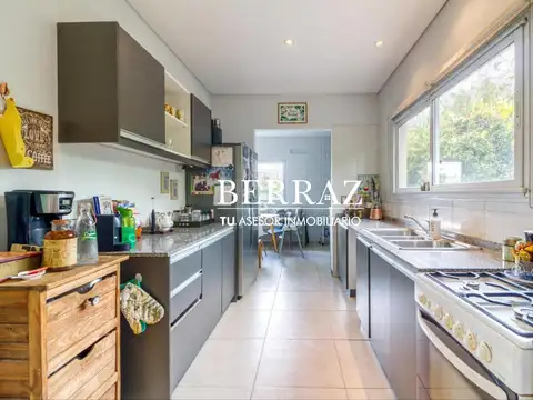 Casa 5 ambientes con 4 baños