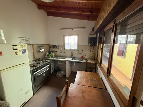 Galpon en Venta 37  mts Fondo