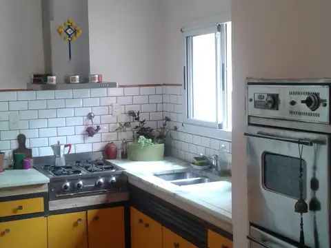 Depto Tipo Casa en Alquiler de 7 ambientes