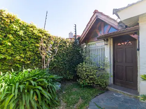 Casa 5 ambientes con 3 baños