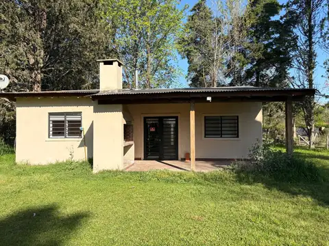 Casa en Alquiler en Barrio Exaltacion, $ 800.000