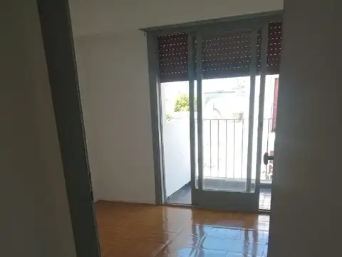 3 DE FEBRERO 100, Piso 3