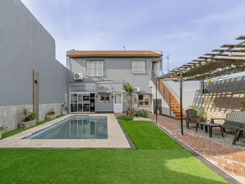 VENTA CASA ITUZAINGÓ NORTE 4 AMB PILETA PLAYROOM