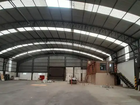 Galpon en Alquiler A Estrenar