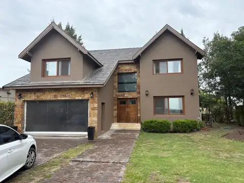 Casa en alquiler temporal en Canning Barrio San Eliseo Golf