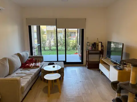 Departamento en venta 3 ambientes con jardin - Cañada village III