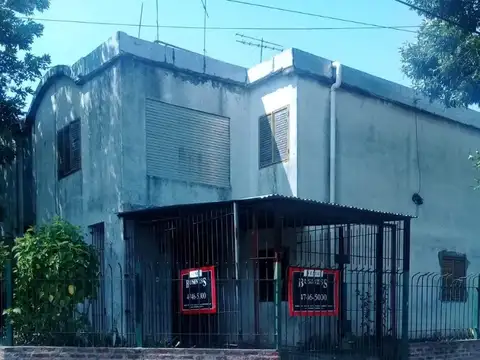 CASA PH 3 AMB. BUEN ESTADO  VENTA DIRECTA 