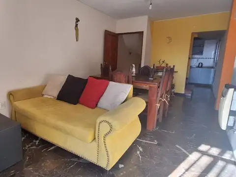 CASA TRIPLEX EN VENTA GODOY CRUZ